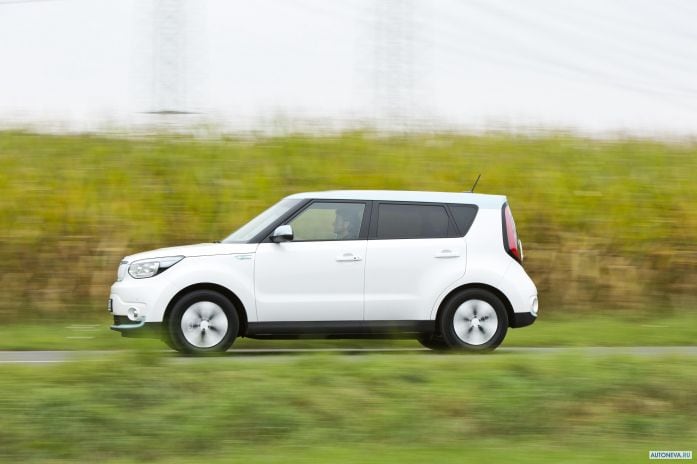 2015 Kia Soul EV - фотография 20 из 39
