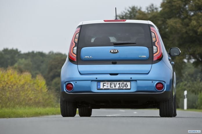 2015 Kia Soul EV - фотография 26 из 39