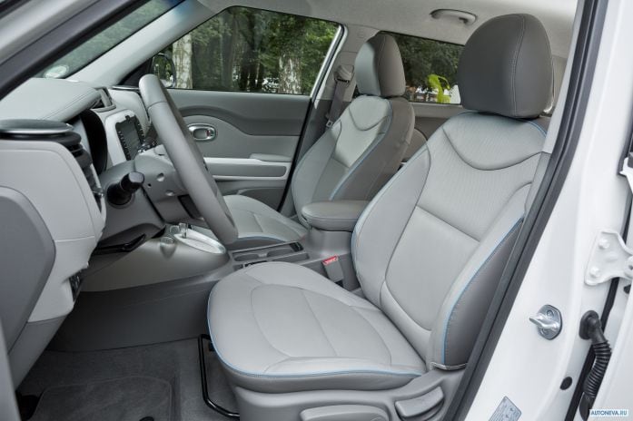 2015 Kia Soul EV - фотография 31 из 39