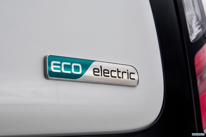 2015 Kia Soul EV - фотография 39 из 39