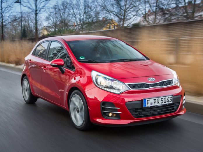 2015 Kia Rio Hatchback - фотография 7 из 47