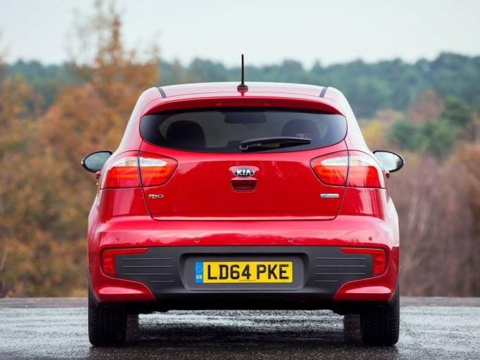 2015 Kia Rio Hatchback - фотография 10 из 47