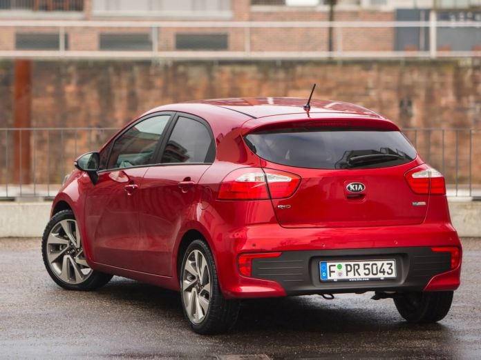 2015 Kia Rio Hatchback - фотография 15 из 47