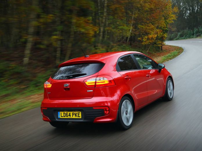 2015 Kia Rio Hatchback - фотография 18 из 47