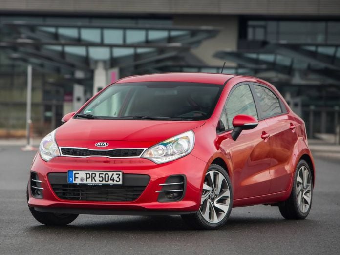 2015 Kia Rio Hatchback - фотография 25 из 47