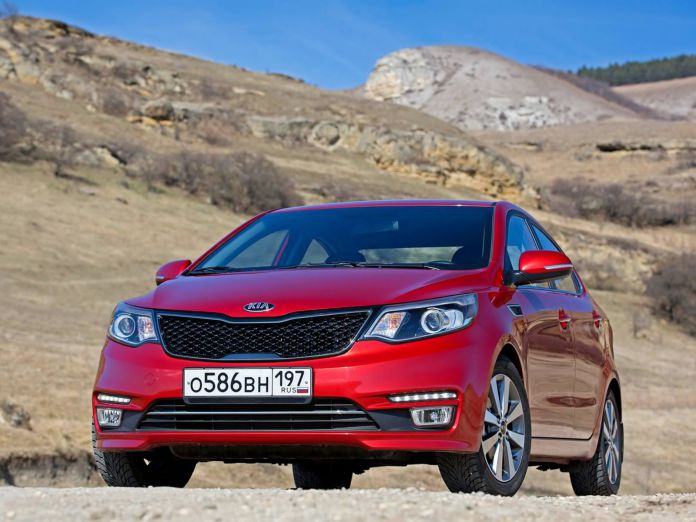 2015 Kia Rio Hatchback - фотография 29 из 47
