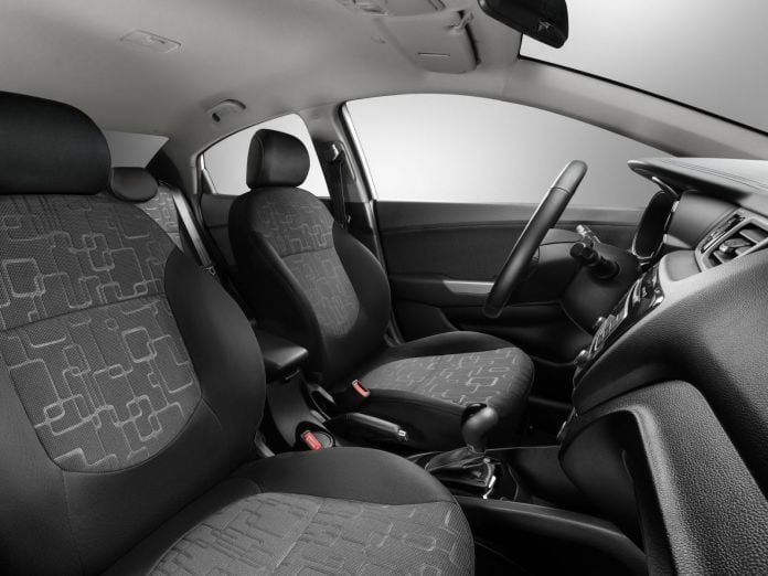2015 KIA Rio Sedan - фотография 7 из 20