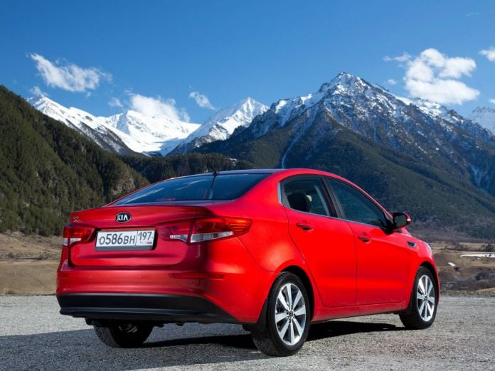 2015 KIA Rio Sedan - фотография 10 из 20