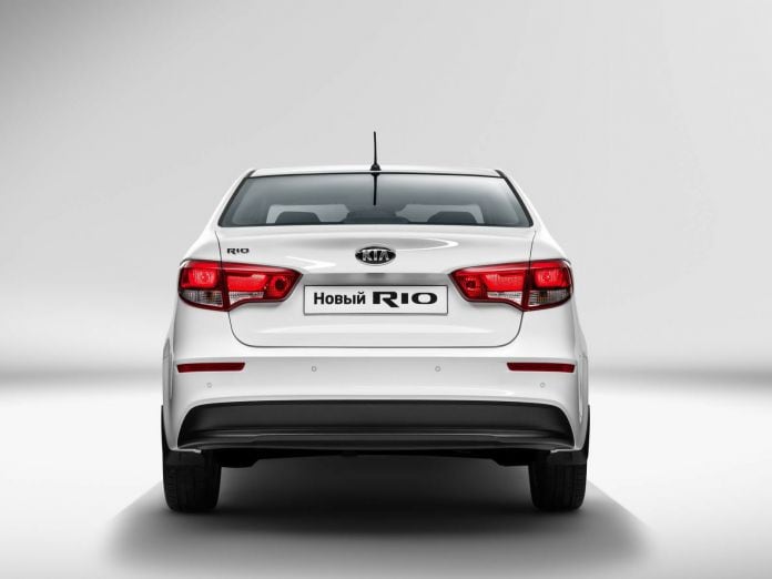 2015 KIA Rio Sedan - фотография 13 из 20