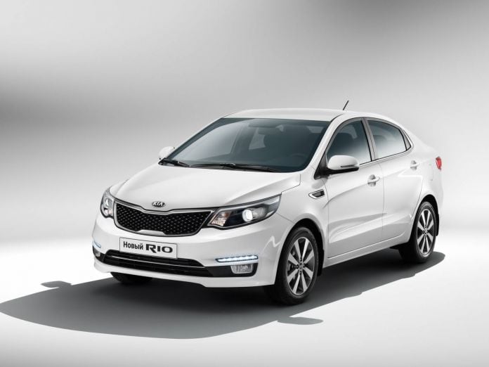 2015 KIA Rio Sedan - фотография 14 из 20