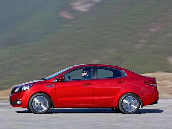 2015 KIA Rio Sedan - фотография 18 из 20