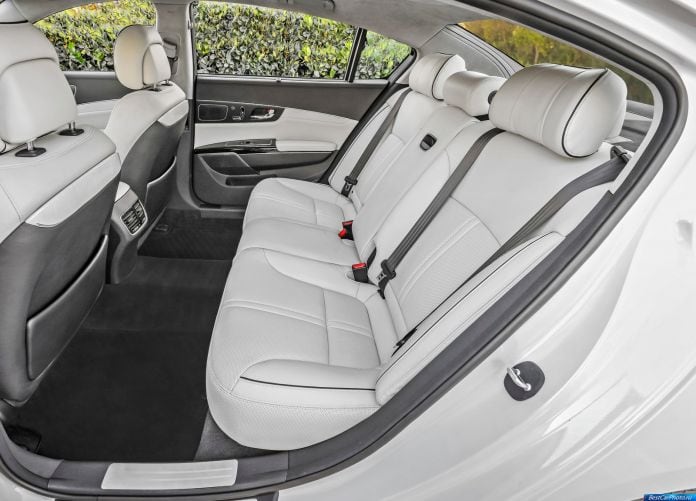 2015 Kia K900 - фотография 41 из 56