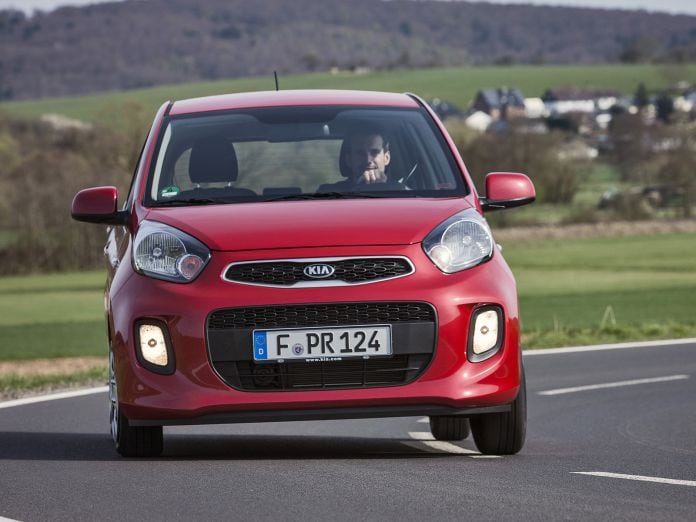 2015 Kia Picanto Hatchback 5D - фотография 5 из 30