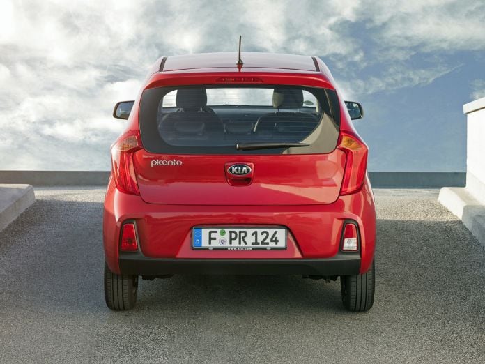2015 Kia Picanto Hatchback 5D - фотография 6 из 30