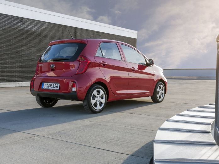 2015 Kia Picanto Hatchback 5D - фотография 12 из 30