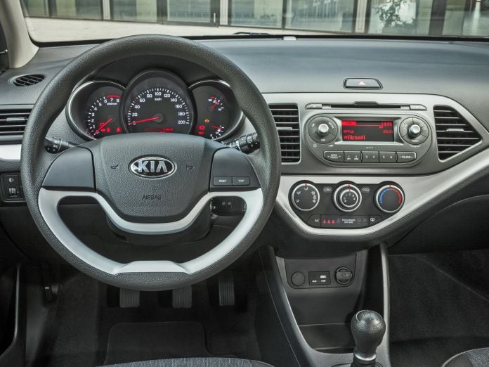 2015 Kia Picanto Hatchback 5D - фотография 29 из 30