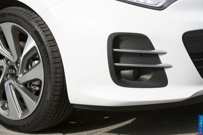 2015 Kia Rio - фотография 17 из 24