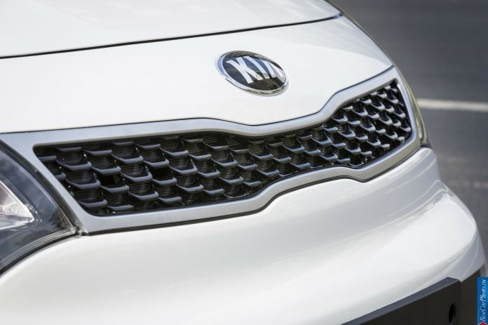 2015 Kia Rio - фотография 20 из 24