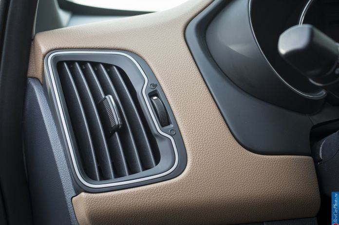 2015 Kia Rio - фотография 24 из 24