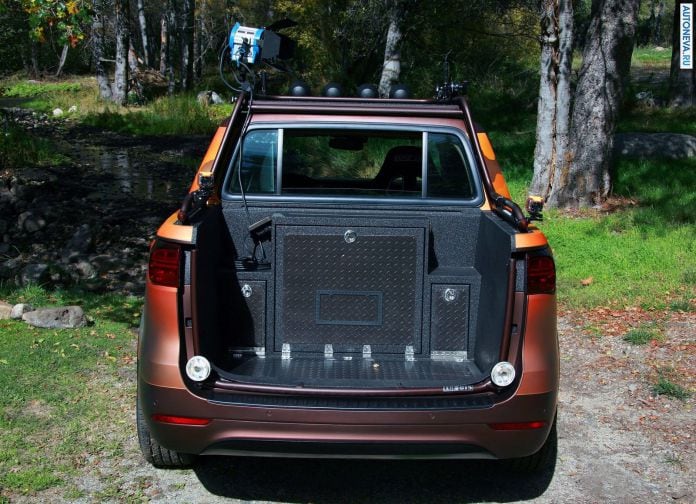 2015 Kia Sedona Photo Safari Concept - фотография 6 из 17