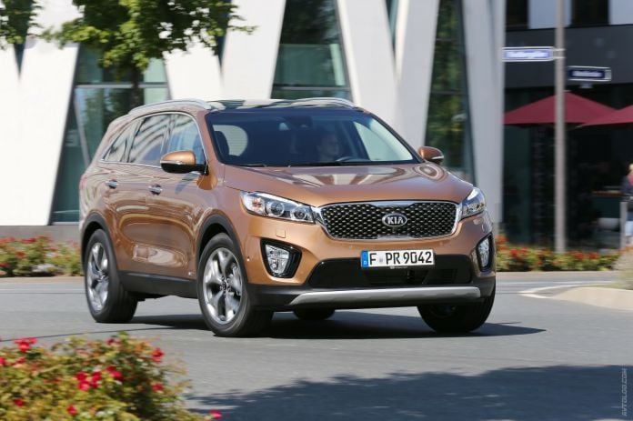 2015 Kia Sorento - фотография 12 из 69