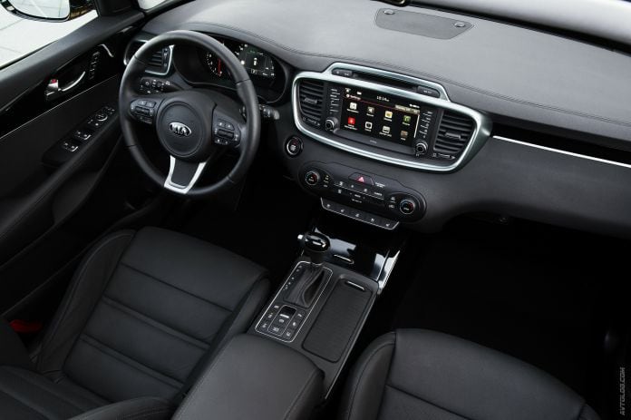 2015 Kia Sorento - фотография 58 из 69