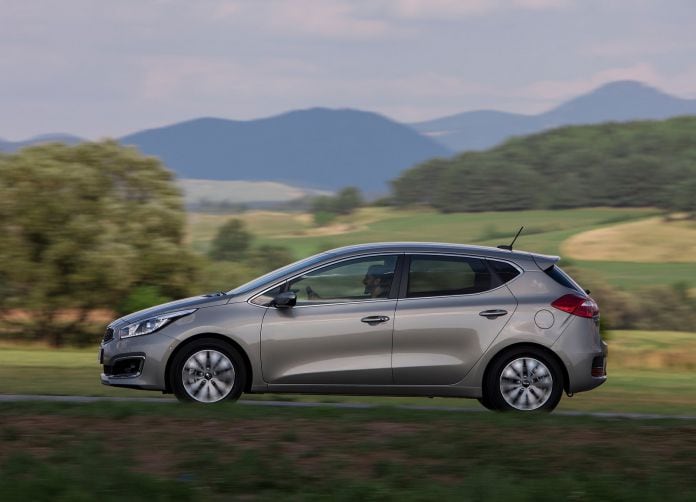 2016 Kia Ceed - фотография 16 из 54