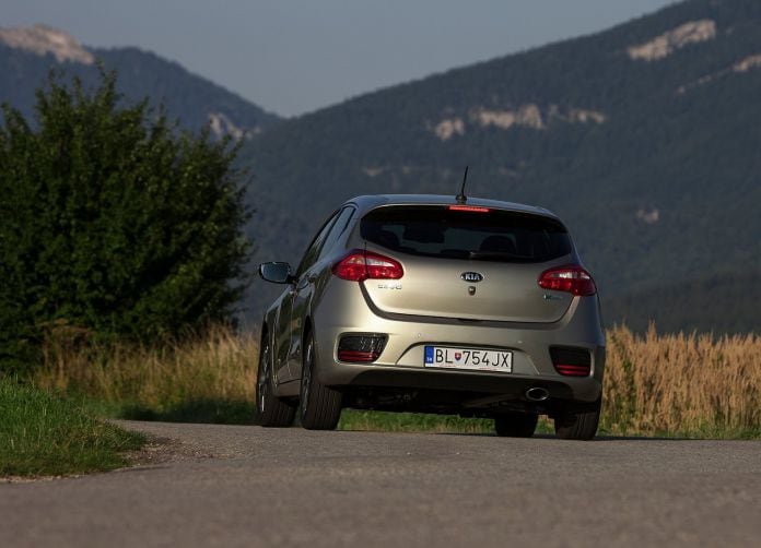 2016 Kia Ceed - фотография 21 из 54