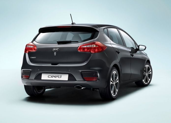 2016 Kia Ceed - фотография 24 из 54