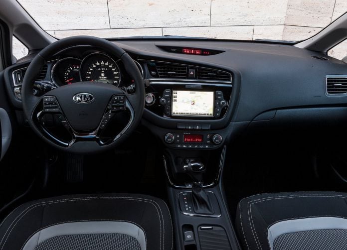 2016 Kia Ceed - фотография 27 из 54