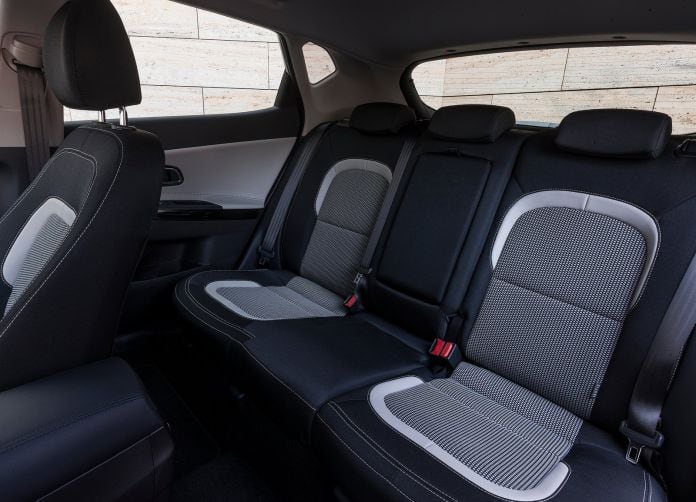 2016 Kia Ceed - фотография 29 из 54
