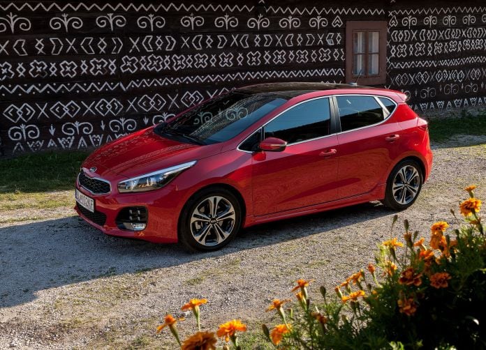 2016 Kia Ceed GT Line - фотография 1 из 44