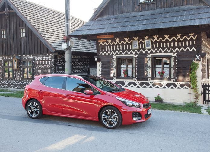 2016 Kia Ceed GT Line - фотография 9 из 44