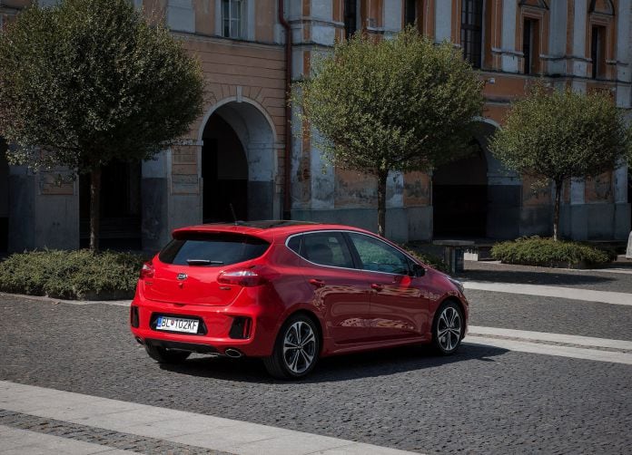 2016 Kia Ceed GT Line - фотография 19 из 44
