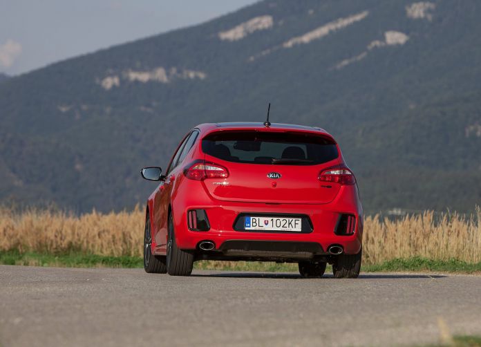 2016 Kia Ceed GT Line - фотография 26 из 44