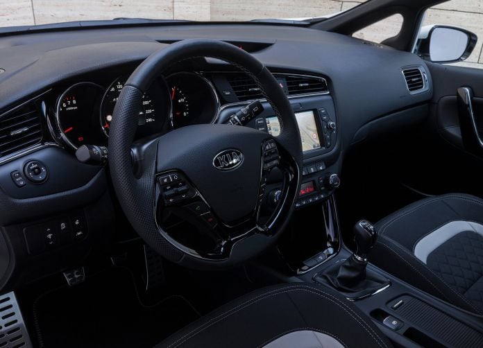 2016 Kia Ceed GT Line - фотография 28 из 44