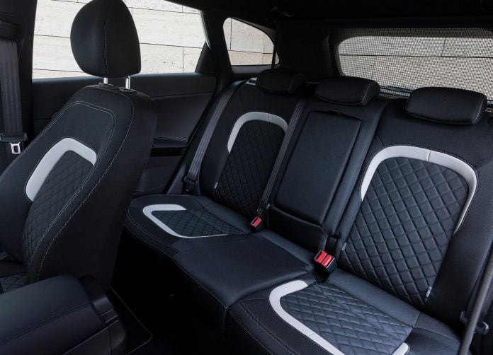 2016 Kia Ceed GT Line - фотография 30 из 44