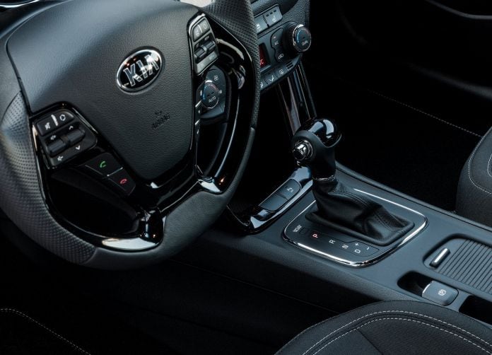 2016 Kia Ceed GT Line - фотография 32 из 44