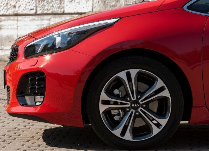 2016 Kia Ceed GT Line - фотография 36 из 44