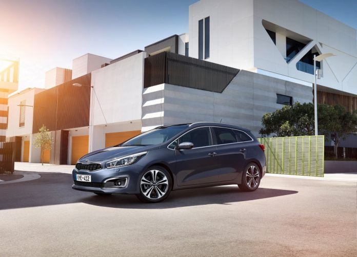 2016 Kia Ceed SW - фотография 1 из 20