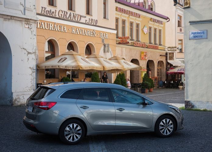 2016 Kia Ceed SW - фотография 6 из 20