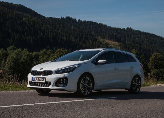 2016 Kia Ceed SW GT Line - фотография 8 из 38