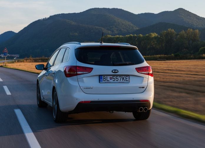 2016 Kia Ceed SW GT Line - фотография 22 из 38