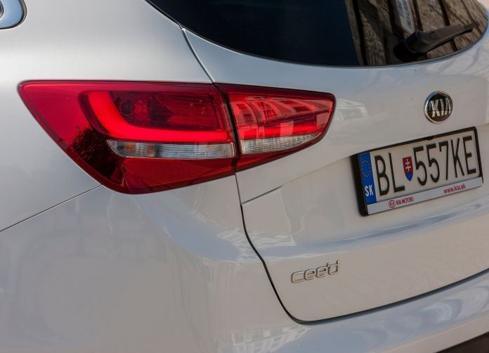 2016 Kia Ceed SW GT Line - фотография 33 из 38