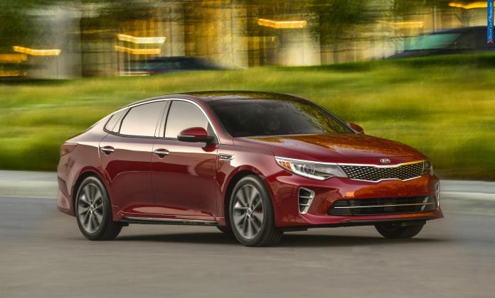 2016 Kia Optima - фотография 2 из 28