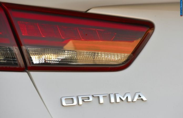 2016 Kia Optima - фотография 19 из 28