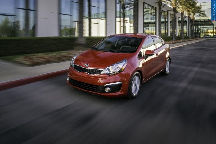 2016 Kia Rio Sedan - фотография 2 из 19