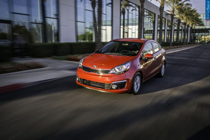 2016 Kia Rio Sedan - фотография 3 из 19
