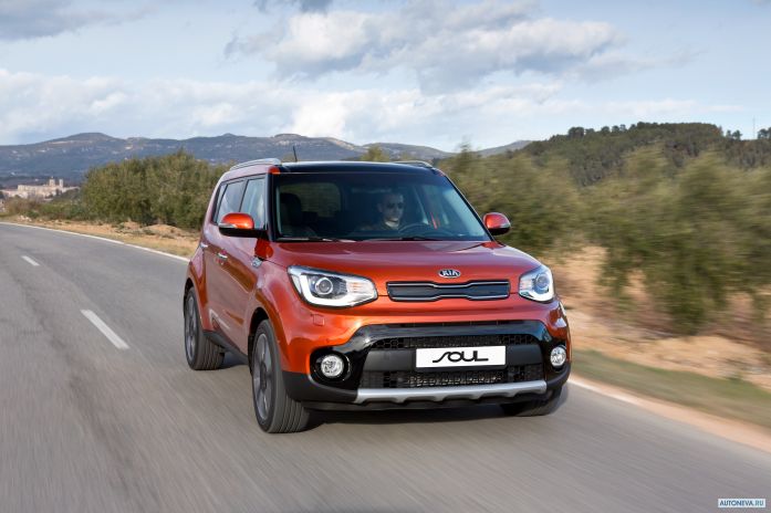 2016 Kia Soul - фотография 1 из 25