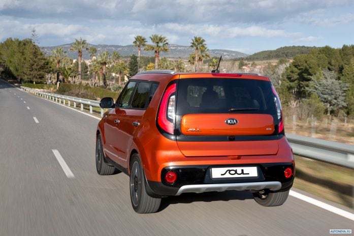 2016 Kia Soul - фотография 15 из 25